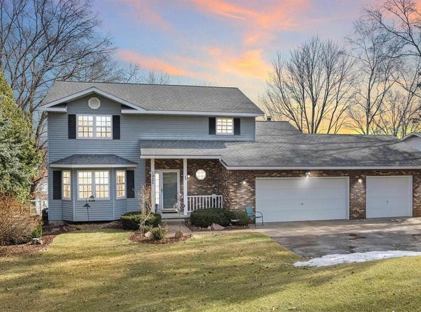 1925 Second Lake Drive, Junction City, WI 54443
