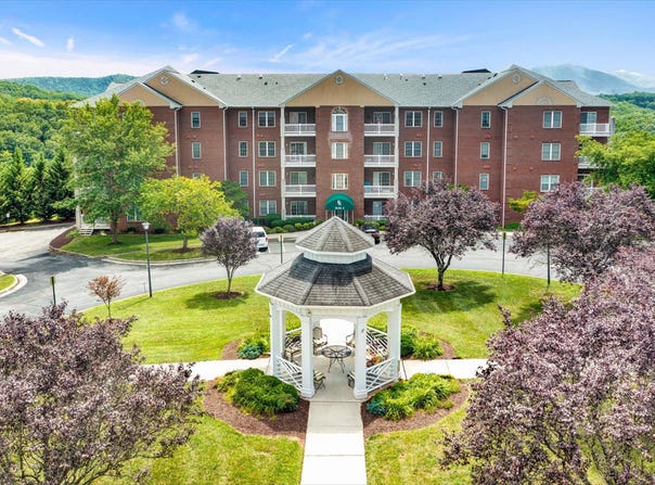 4438 Pheasant Ridge RD, Roanoke, VA 24014