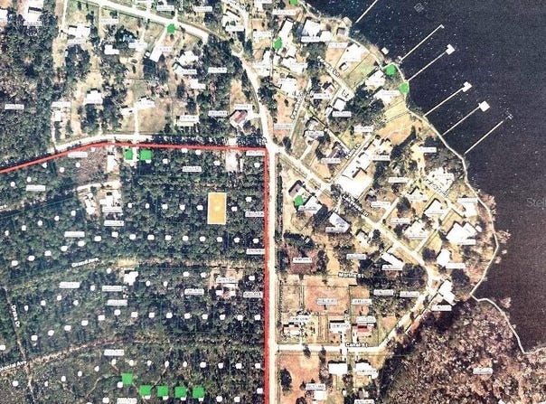 105 HANSELMAN AVENUE, CRESCENT CITY, FL 32112