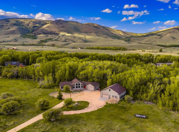 100 North Fork Road, Centennial, WY 82055