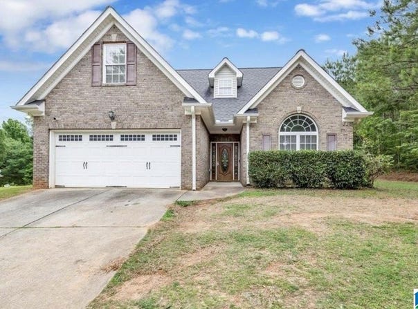 995 HAMMETT AVENUE, SYLACAUGA, AL 35150