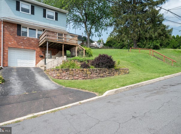 16 APPLE STREET, BOYERTOWN, PA 19512