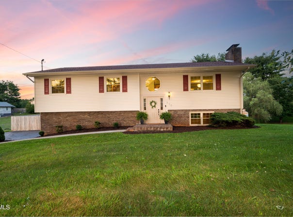 110 Wellington Court, Gray, TN 37615