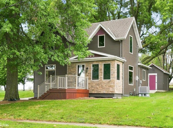 206 S 3rd Street, Breda, IA 51436