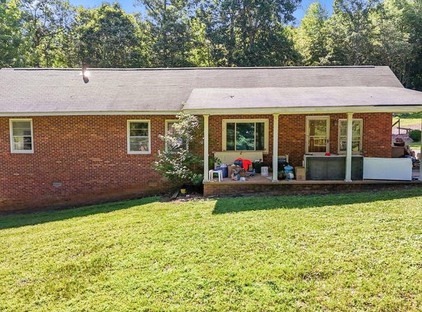 6172 Chaucer Trail, Pleasant Garden, NC 27313