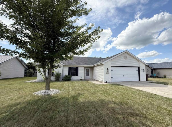 1217 Virginia Lane, Auburn, IN 46706