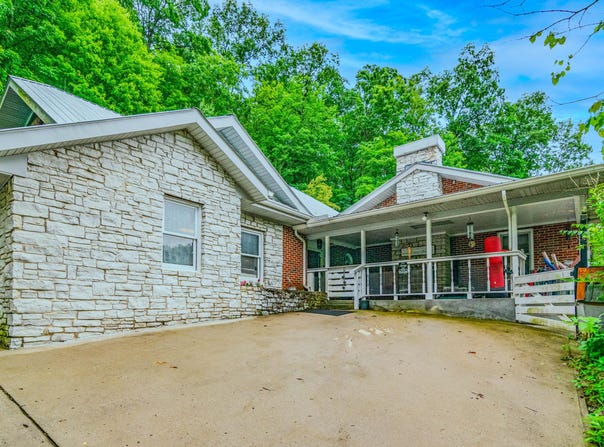 604 Highway 421 N, McKee, KY 40447