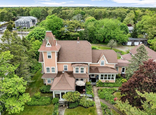 141 Division Street, West Harwich, MA 02671