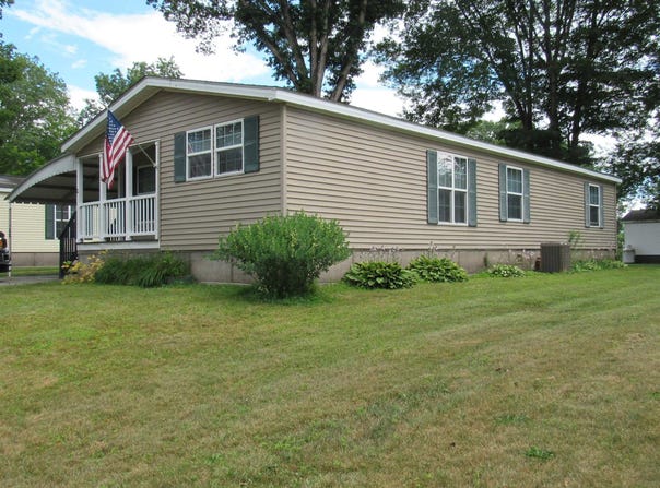 12 Emily Place, Claremont, NH 03743