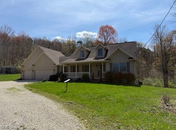 6020 Factor Road SW, Sherrodsville, OH 44675