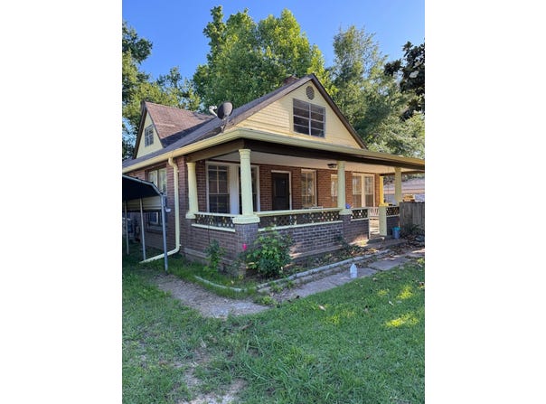 311 W Pecan St, Grenada, MS 38901