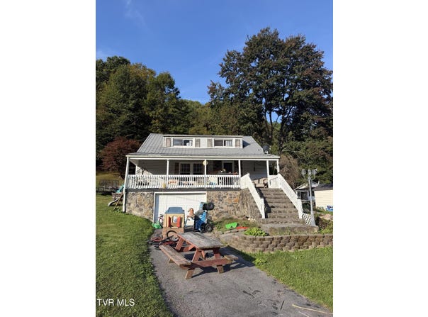 5707 Pepperdine Way, Coeburn, VA 24230