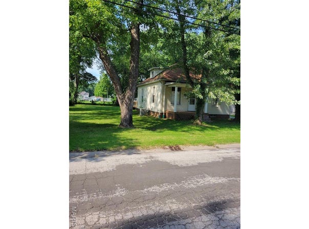 839 Prickett Avenue, Edwardsville, IL 62025