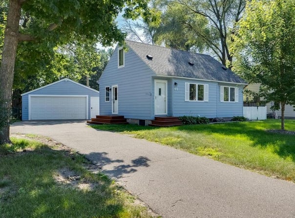 44 Center Road, Circle Pines, MN 55014