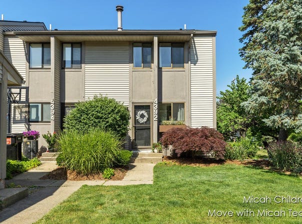 4392 Indian Spring Drive SW, Grandville, MI 49418