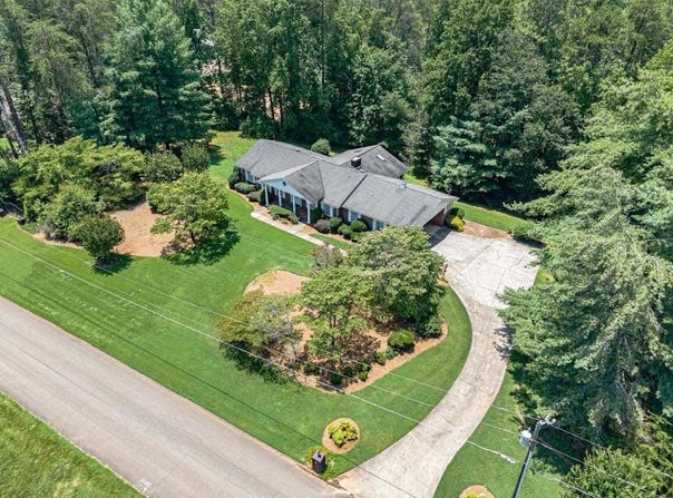 1725 Mountainside Drive, Cumming, GA 30040
