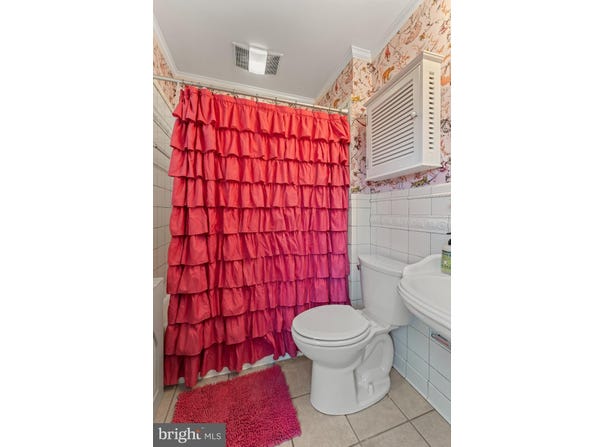 119 BURKE, TOWSON, MD 21286