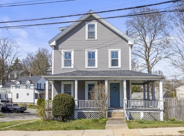 465 High St, Dedham, MA 02026