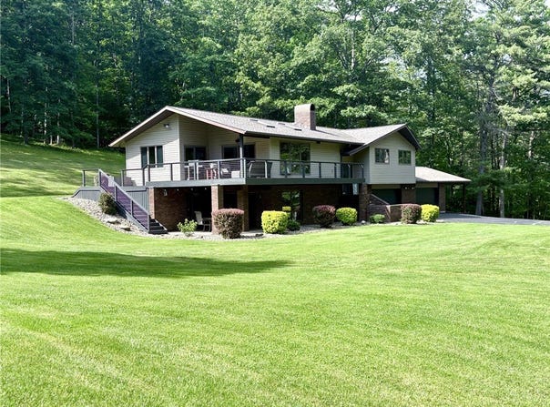 89 Breed Holw Road, Big Flats, NY 14845
