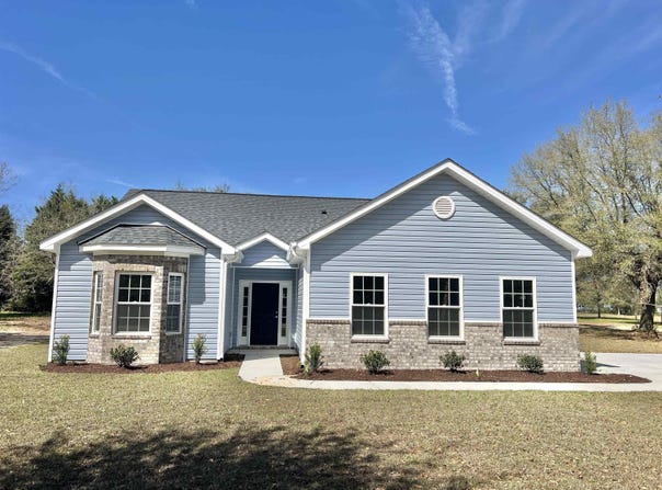 2204 Norwood Dr., Marion, SC 29571