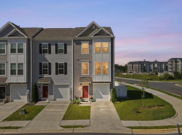 100 STRIBLING Way, WINCHESTER, VA 22602