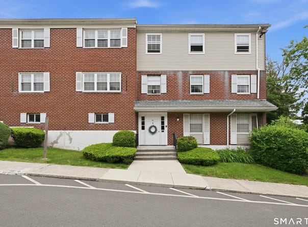 50 Greenhouse Road, Bridgeport, CT 06606