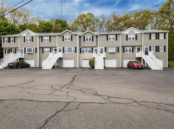 47 Morgan Avenue, Johnston, RI 02919
