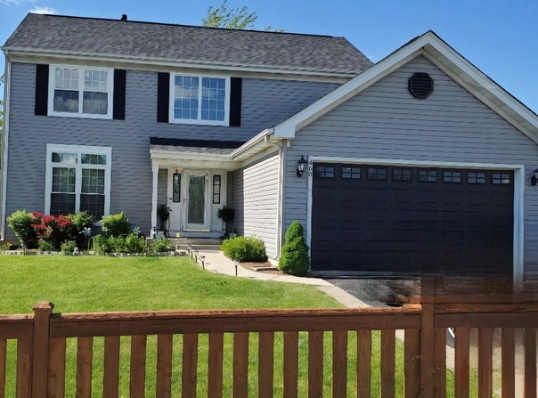 460 W Sweet Clover Road, Round Lake, IL 60073