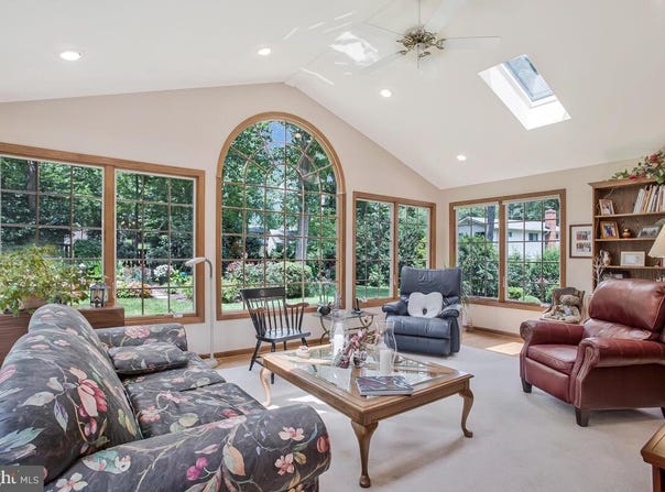 15708 BRADFORD DR, LAUREL, MD 20707