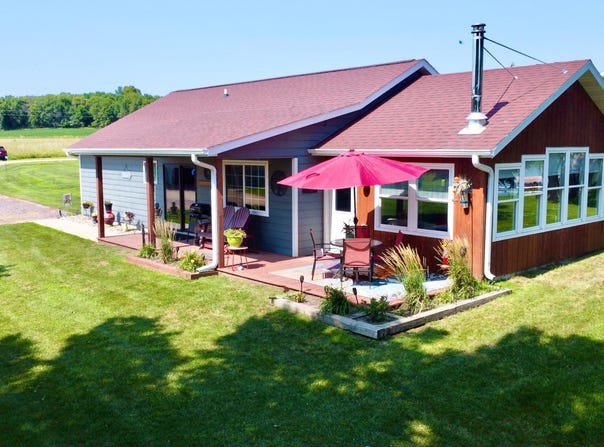 83177 Salmonson Drive, Clinton, MN 56225