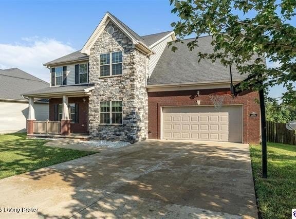 218 Sangria Dr, Vine Grove, KY 40175