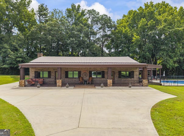 257 Wallie, Molena, GA 30258
