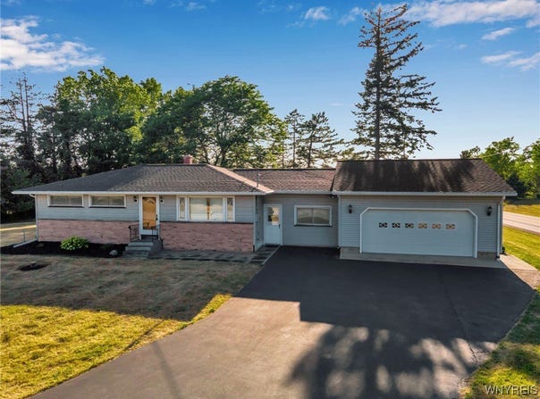 8290 Powers Road, Batavia, NY 14020