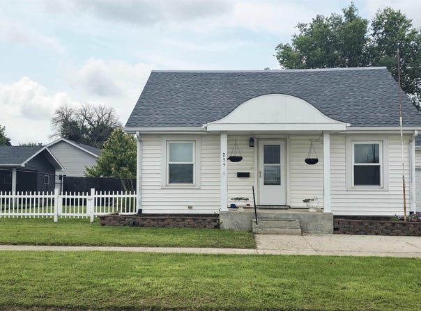235 W 3Rd Street, Garner, IA 50438