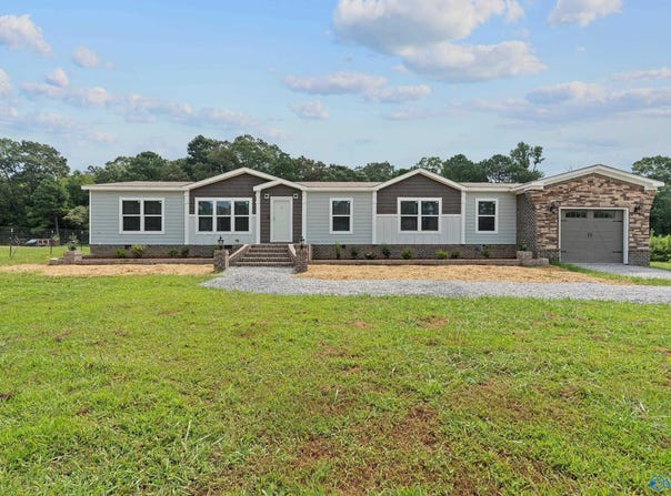 161 County Road 1762, Baileyton, AL 35019