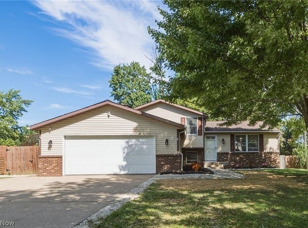 1035 Burntwood Drive, Medina, OH 44256