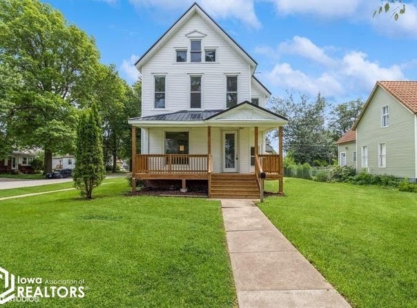 502 S Market Street, Oskaloosa, IA 52577