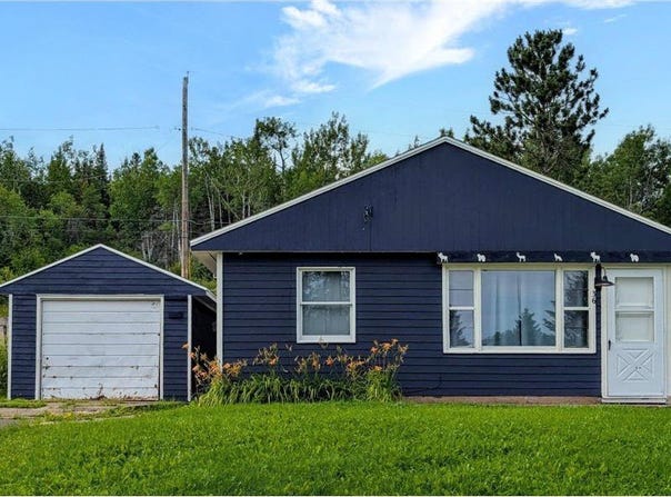 36 Davis Drive, Silver Bay, MN 55614