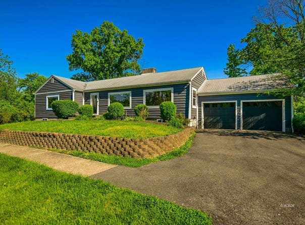 20 Mulligan Rd, Athens, OH 45701