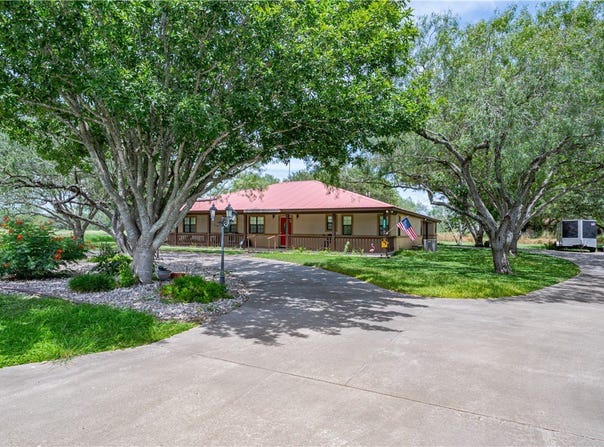 3791 Elm Drive, Beeville, TX 78102