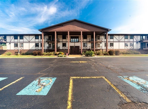 4849 Grace Road, North Olmsted, OH 44070