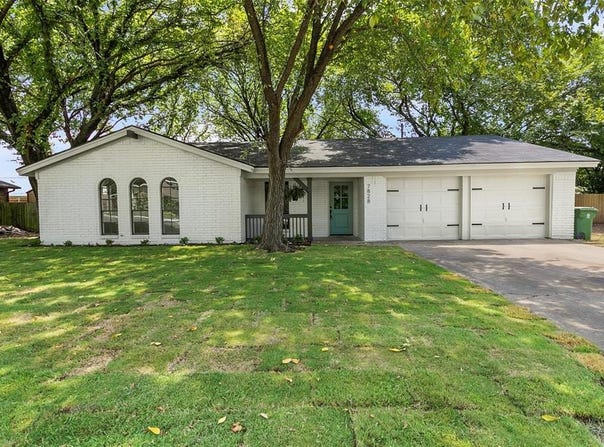 7828 Daniel Drive, North Richland Hills, TX 76182