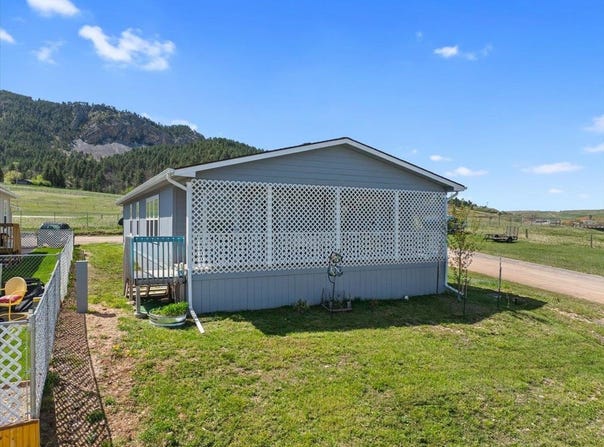122 W Lincoln Street, Sundance, WY 82729