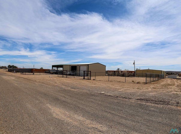 100 Walleyed Pike Drive, Logan, NM 88426