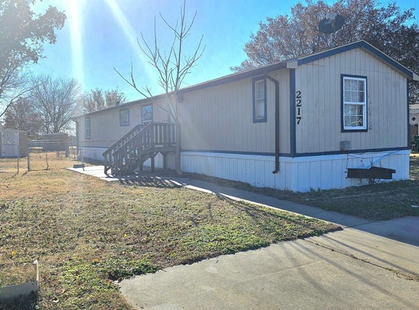 2217 E. 54th Street, Wichita, KS 67216