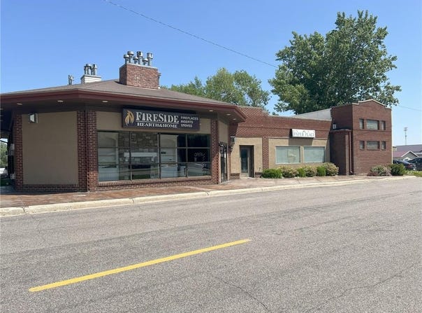 1001 Highway 12 E, Willmar, MN 56201