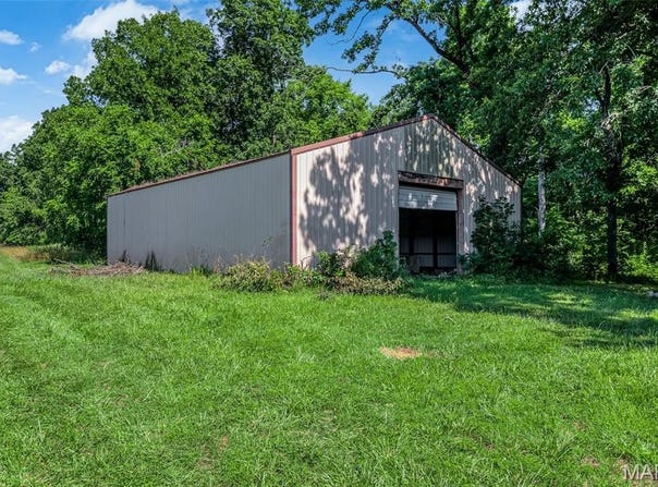 549 Birkhead Road, Winfield, MO 63389