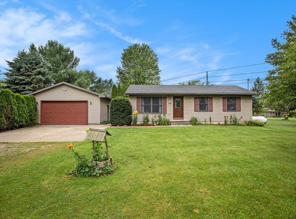 3128 Maurer Road, Charlotte, MI 48813