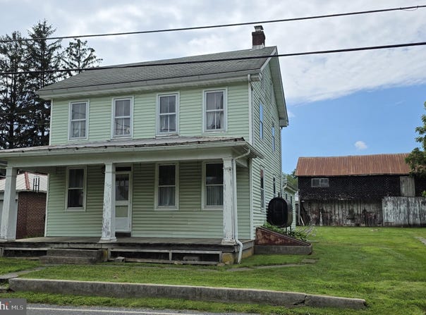 105 GALEN HALL ROAD, REINHOLDS, PA 17569