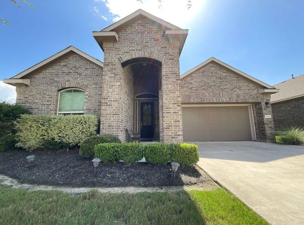 2449 Lyla LN, Leander, TX 78641